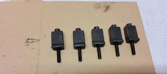 Volkswagen Transporter - Caravelle T5 Fuel Injector clamp holder 