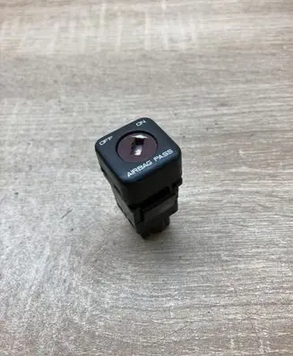 Passenger airbag on/off switch