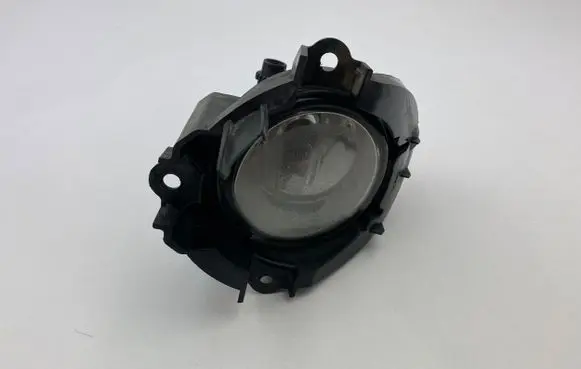 Toyota Avensis T270 Front fog light 89210656