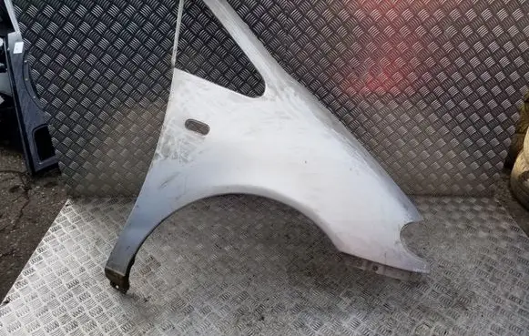 Seat Alhambra (Mk1) Fender