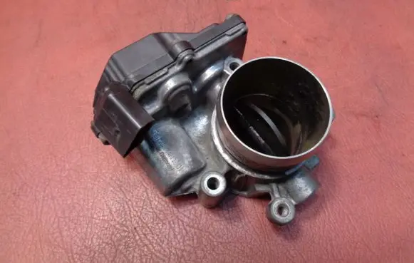 Audi A3 S3 A3 Sportback 8P Throttle valve 03L128063E A2C53338105