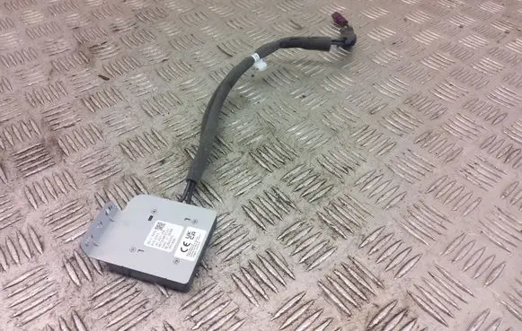 Nissan Qashqai J12 Antenna control unit 28212hn25a