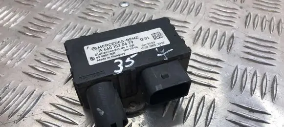Mercedes-Benz A W169 Glow plug pre-heat relay A6401530479