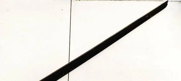 Saab 9-3 Ver2 Front door glass trim molding