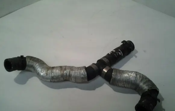 Audi A8 S8 D3 4E Engine coolant pipe/hose 7727290504