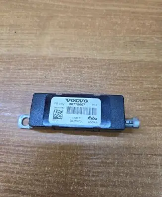 Volvo C70 Aerial antenna amplifier 30775607