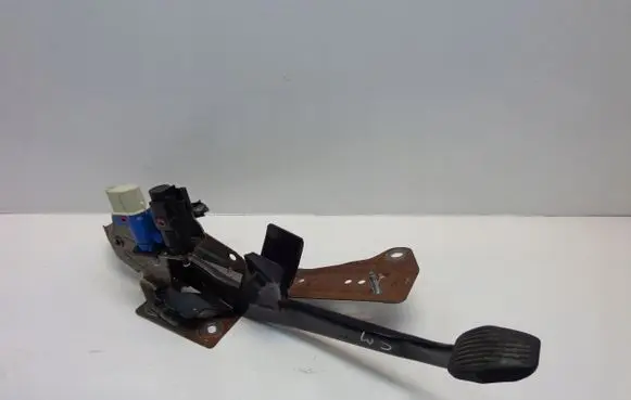 Ford C-MAX I Clutch pedal 
