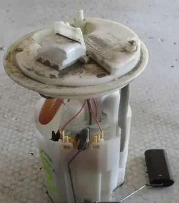 Opel Corsa E In-tank fuel pump 13430540