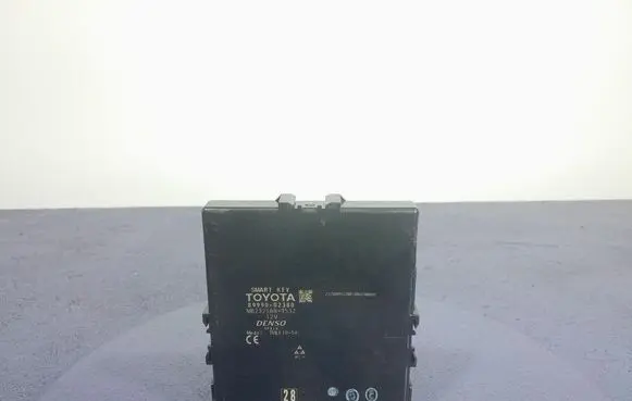 Toyota Auris E180 Other control units/modules 89990-02380