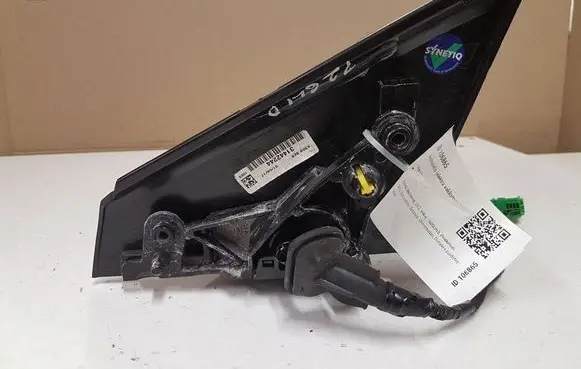 Volvo V40 Front door electric wing mirror 31442244