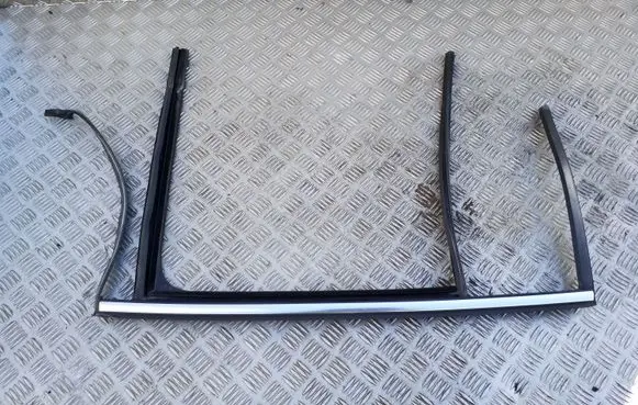 Volkswagen Tiguan Other rear door trim element 