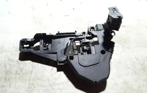 Front door exterior handle/bracket