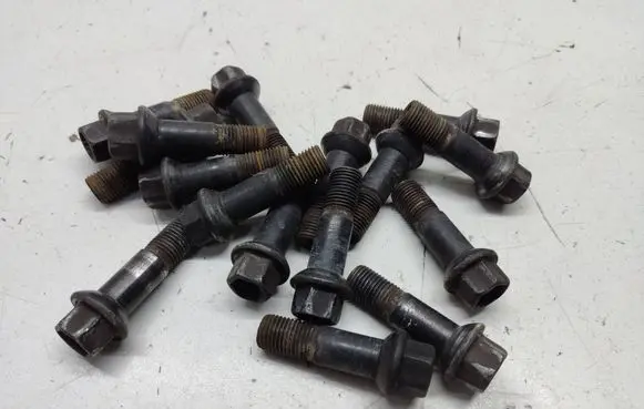 Mercedes-Benz E W213 Nuts/bolts 