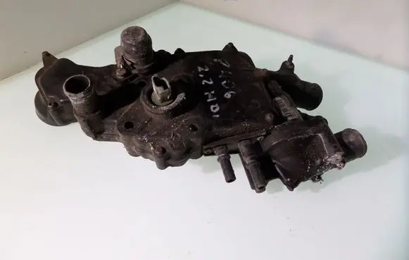 Thermostat/thermostat housing