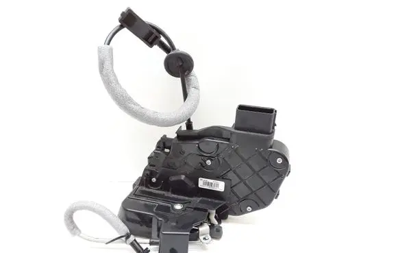 Volvo XC60 Rear door lock 30799317