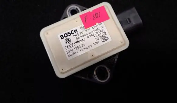 Audi A4 S4 B8 8K ESP acceleration yaw rate sensor 8K0907637A