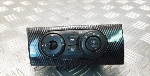 Chevrolet Captiva Wing mirror switch EQ8C03