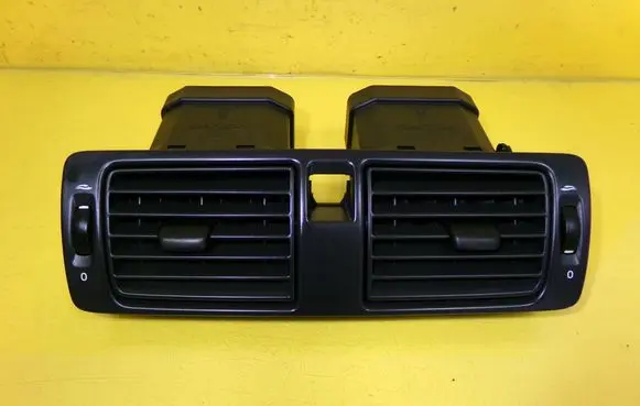 Volvo V50 Dash center air vent grill 
