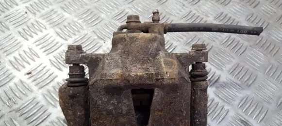 Toyota Yaris Front brake caliper