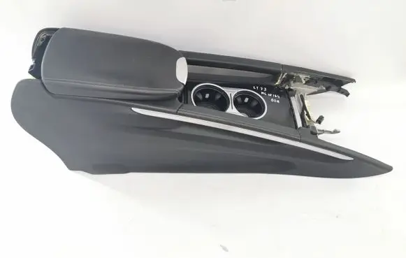 Mercedes-Benz ML W164 Armrest A1644402032