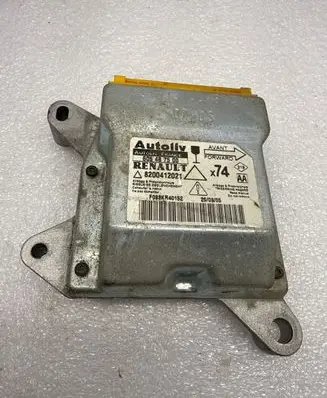 Renault Laguna II Airbag control unit/module 605487500 8200412021