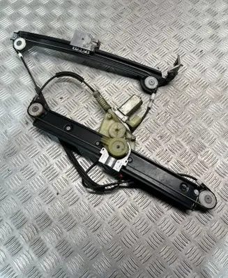 BMW 1 E82 E88 Front door window regulator with motor 6978845