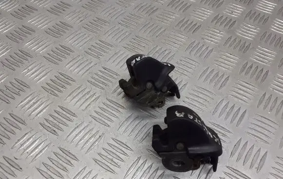 Subaru Legacy Sliding door lock 