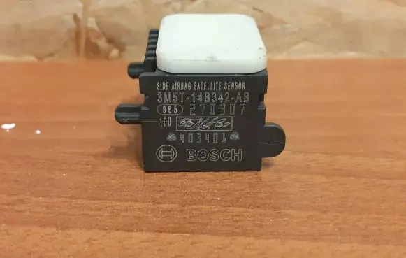 Ford Focus Airbag deployment crash/impact sensor 3M5T14B342AB 2440