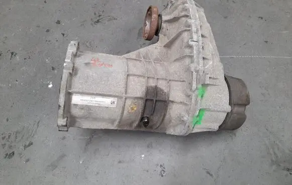 Gearbox transfer box case