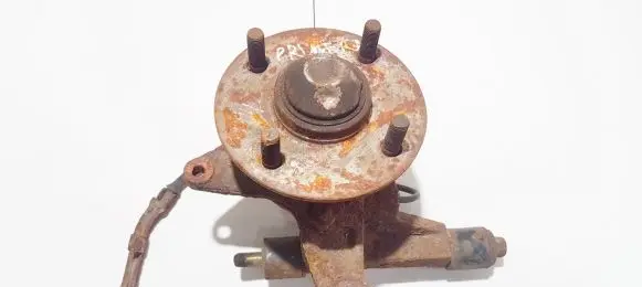 Nissan Primera Rear wheel hub