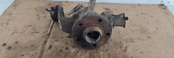 Seat Alhambra (Mk1) Front wheel hub spindle knuckle