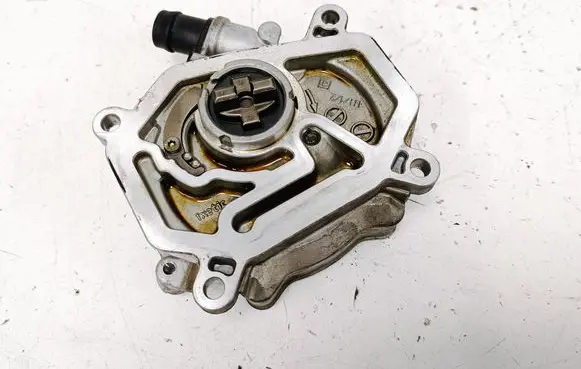 Mercedes-Benz CLA C117 X117 W117 Vacuum pump A2701800901
