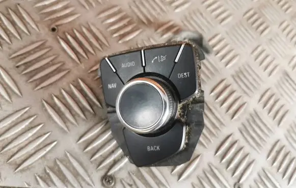 Opel Insignia A Multifunctional control switch/knob 13310070