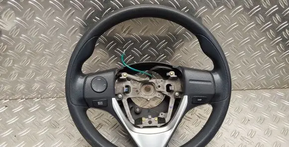 Toyota Auris E180 Steering wheel