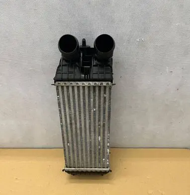 Peugeot 208 Intercooler radiator 9803900780 CV448005 0018157