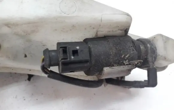 Audi A6 S6 C6 4F Windscreen/windshield washer pump 1j5955651
