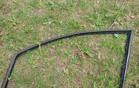 Jaguar XF X250 Front door windshield rail 