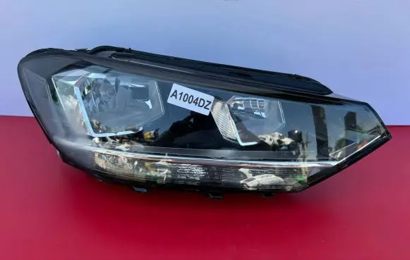 Volkswagen Touran III Headlight/headlamp 5TB941006A