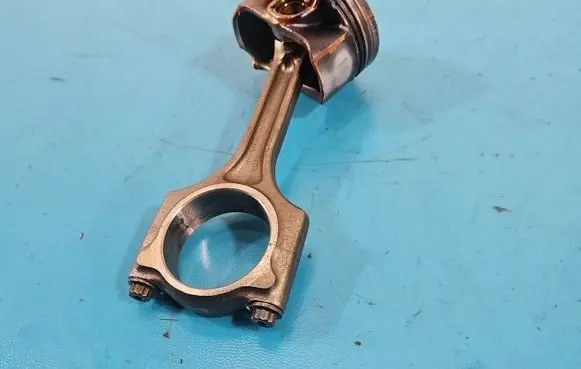 Peugeot 508 II Piston IMPRK1571356