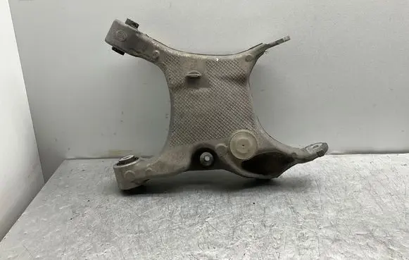 BMW 5 E60 E61 Rear upper control arm/wishbone 6758716