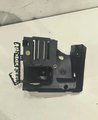 Volkswagen Golf V Other engine bay part 1K0907361C