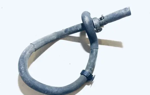 Renault Megane II Engine coolant pipe/hose