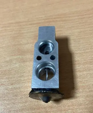 Mazda RX8 Air conditioning (A/C) expansion valve 