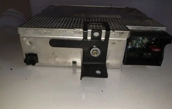 Land Rover Range Rover L322 HiFi Audio sound control unit XQC500010