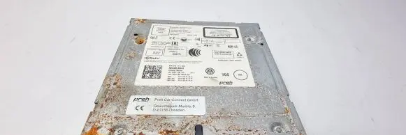 Volkswagen PASSAT B8 Ignition key card reader 