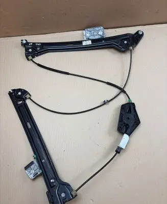 Audi A5 8T 8F Front door electric window regulator 8T0837462C