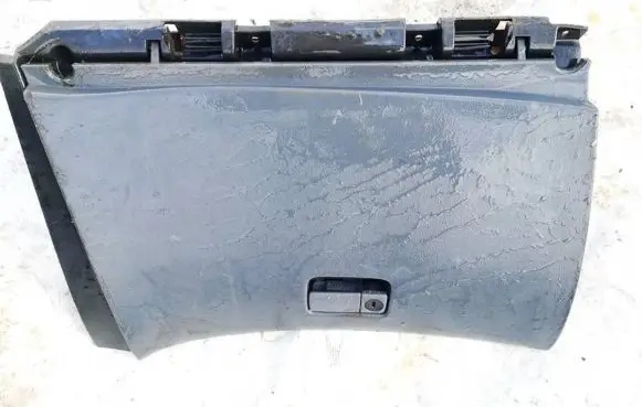 Nissan Primera Glove box 68520av600