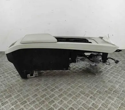 Volvo XC60 Center console 31469679