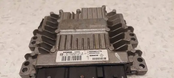 Renault Megane II Engine control unit/module 8200807626 8200804775