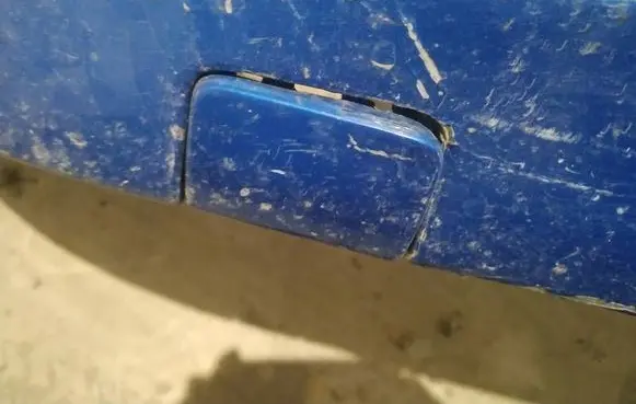 Volkswagen Touran I Front tow hook cap/cover 